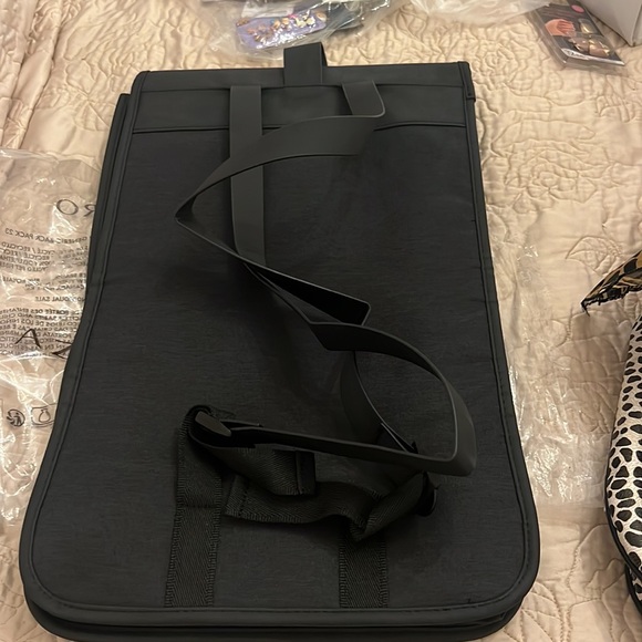 Azzaro parfumerie back pack brand new fabric and leather kind mix can be folded - Picture 4 of 7